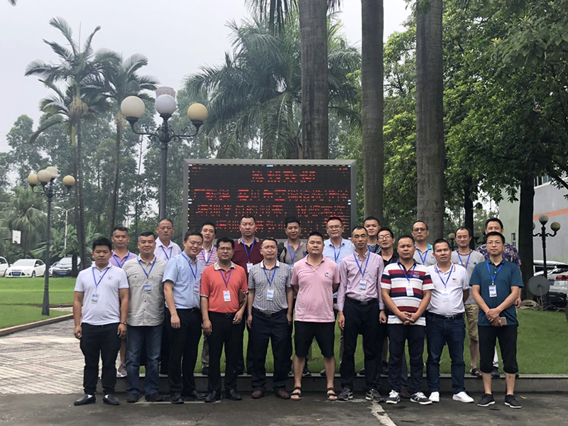 湖南世瑞環(huán)保科技有限公司,株洲治理餐飲油煙污染,廚房清理